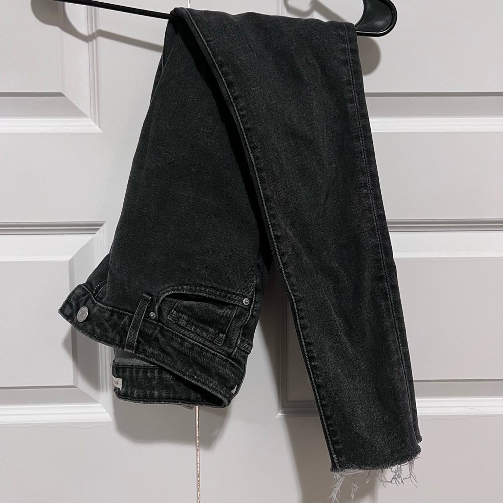 Levi’s 721 High-Rise Skinny Jeans, dark gray w black label, size 26